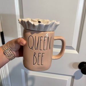 Queen Bee Rae Dunn Mug